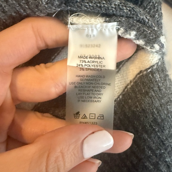 Vince Camuto Striped Knit Sweater – Size Medium (Oversized Fit) - Picture 10 of 10